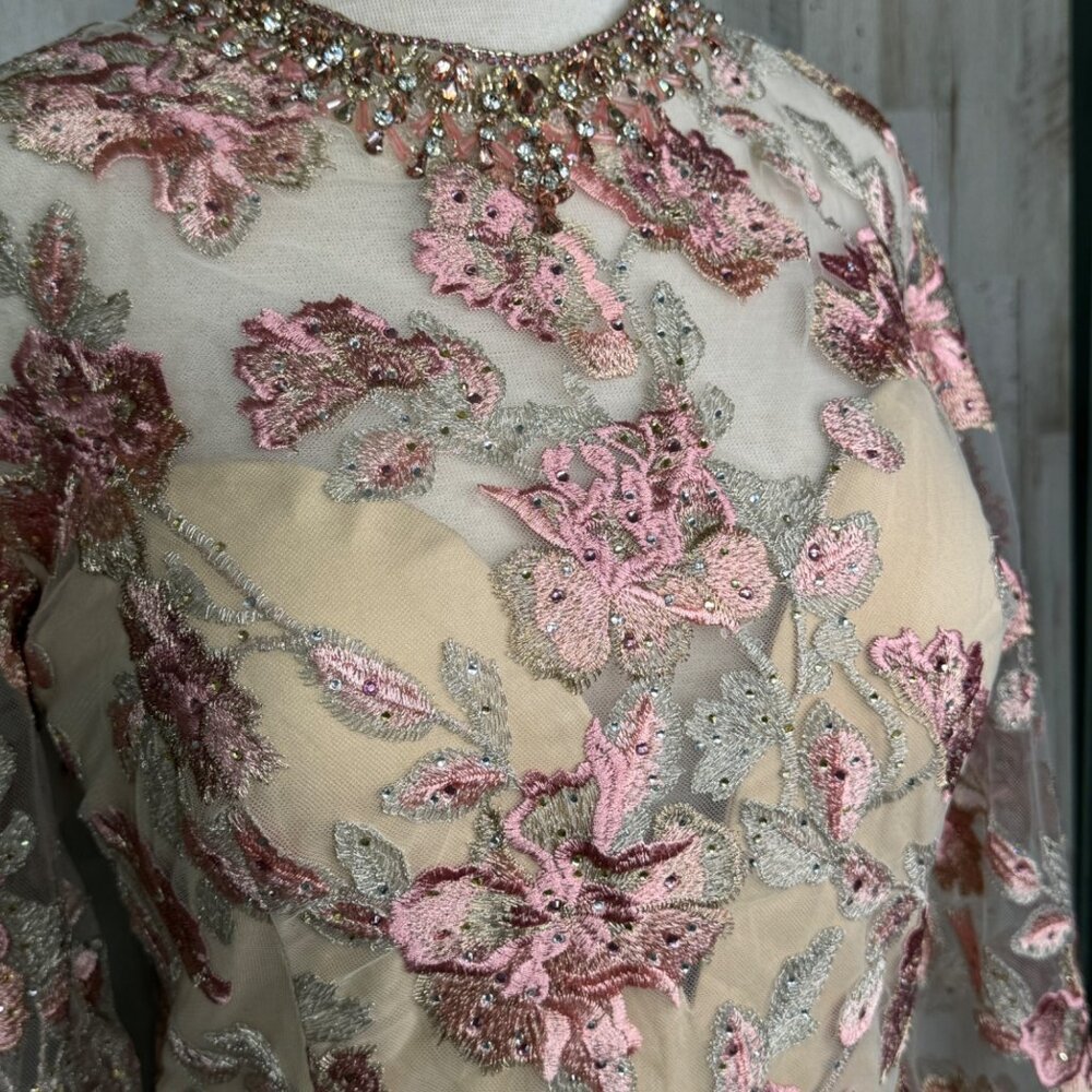 Mac Duggal Floral Embroidered Nude Rose Illusion Long Sleeve Trumpet Size 14 NEW - Picture 3 of 16